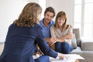 new buyers realtor for apartment property . Signing a contract